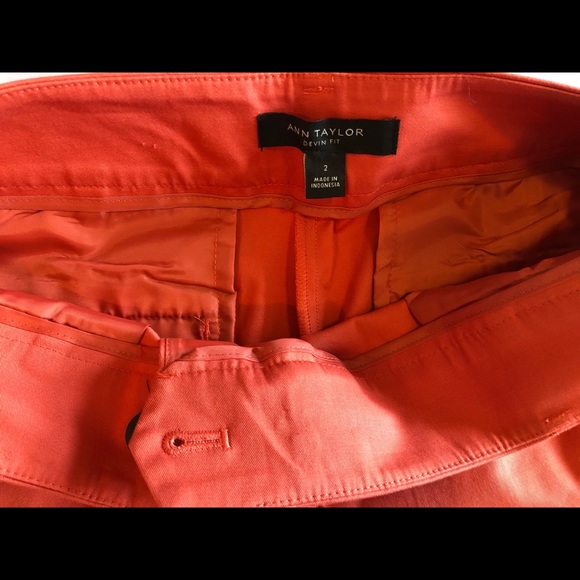 Ann Taylor Women’s Dress Short - Picture 2 of 4